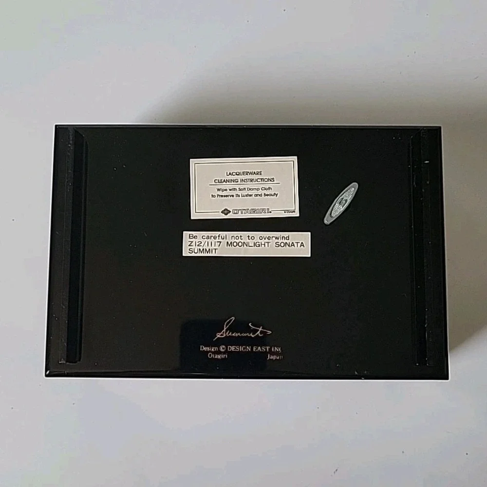 Otagirl‎ Vintage 80s Lacquard Rectangular Musical Jewelry Box Moonlight Sonata